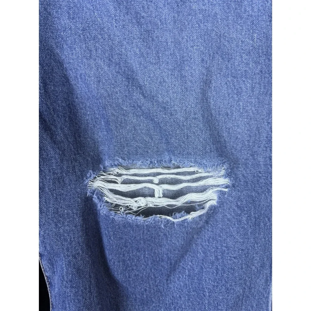 Wrangler Mom Straight High Rise Blue Jeans Womens 35x28 Denim Distressed‎ NWT